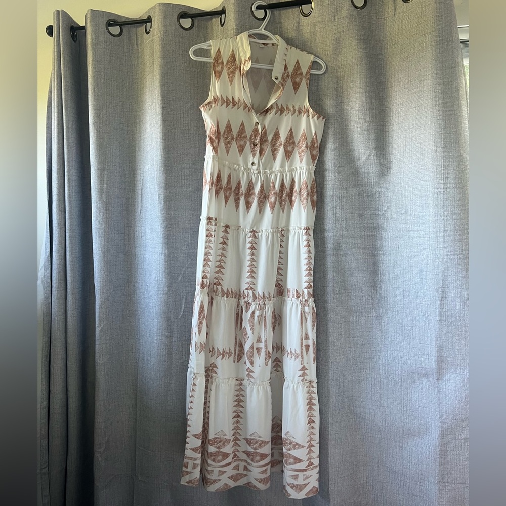 Light Brown and white pattern long sleeveless dress